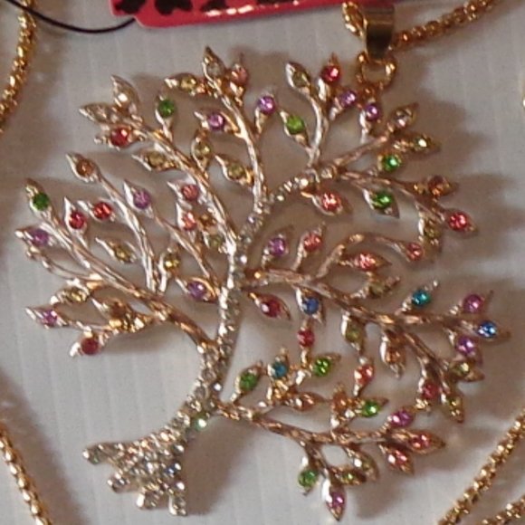 Unique Pastel Crystals TREE OF LIFE Pendant NECKLACE - Picture 4 of 4